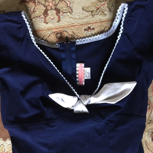 Sexy Pinup Girl Navy Blue Wiggle Dress (M) - Picture 5 of 7